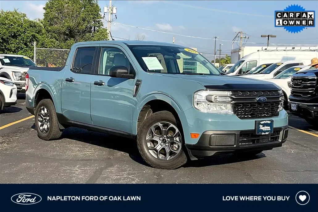 2022 Ford Maverick XLT photo 1