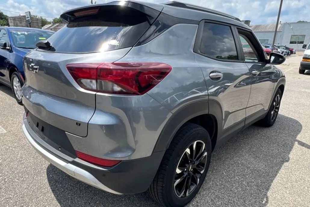 2021 Chevrolet Trailblazer LS photo 1