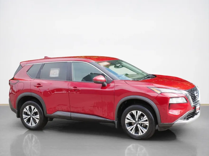 2022 Nissan Rogue SV photo 1