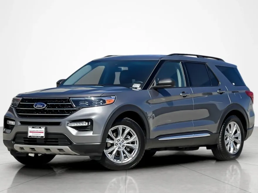 2021 Ford Explorer XLT photo 1