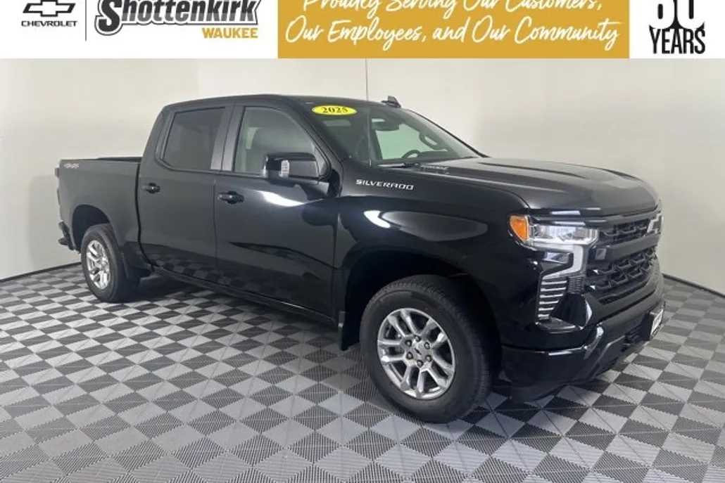 2025 Chevrolet Silverado 1500 RST photo 1