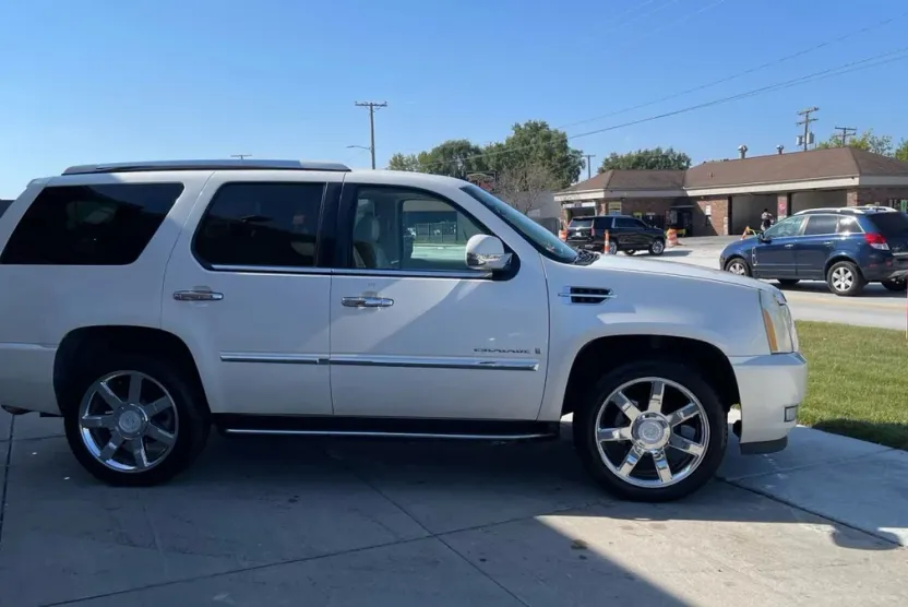 2007 Cadillac Escalade Sport photo 1
