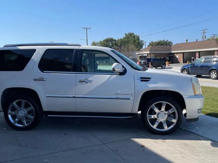 2007 Cadillac Escalade Sport photo 1