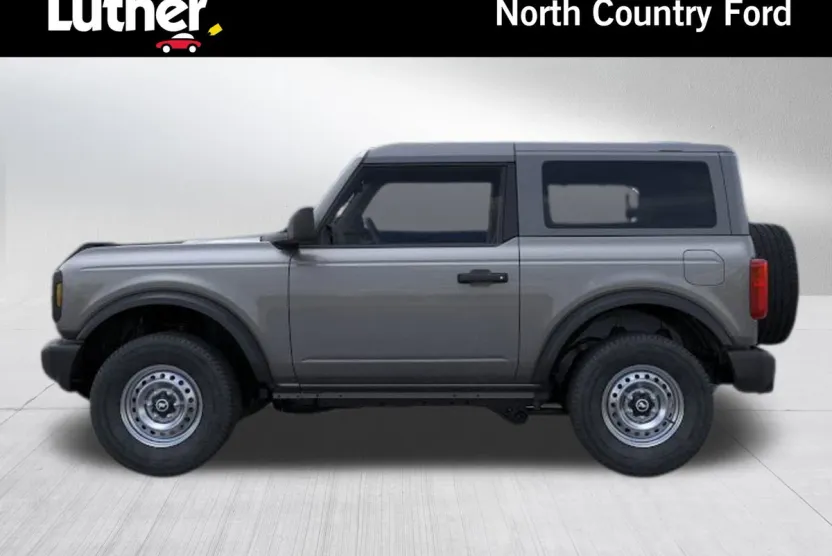 2025 Ford Bronco Base photo 1