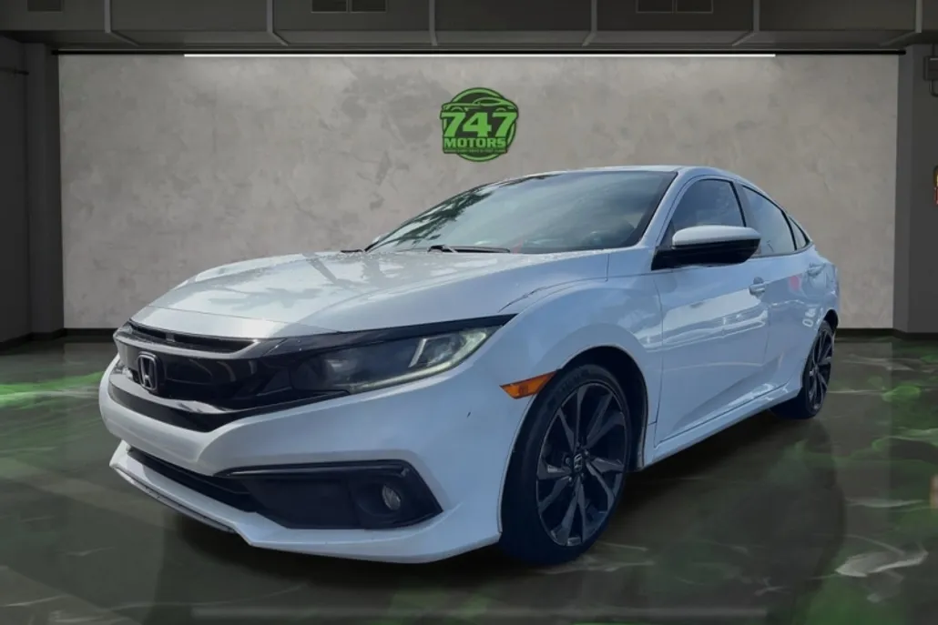 2020 Honda Civic Sport photo 1