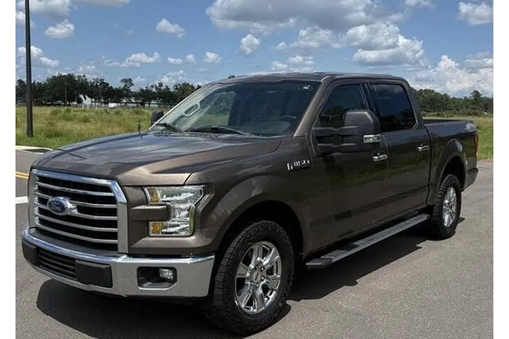 2017 Ford F-150 XLT photo 1