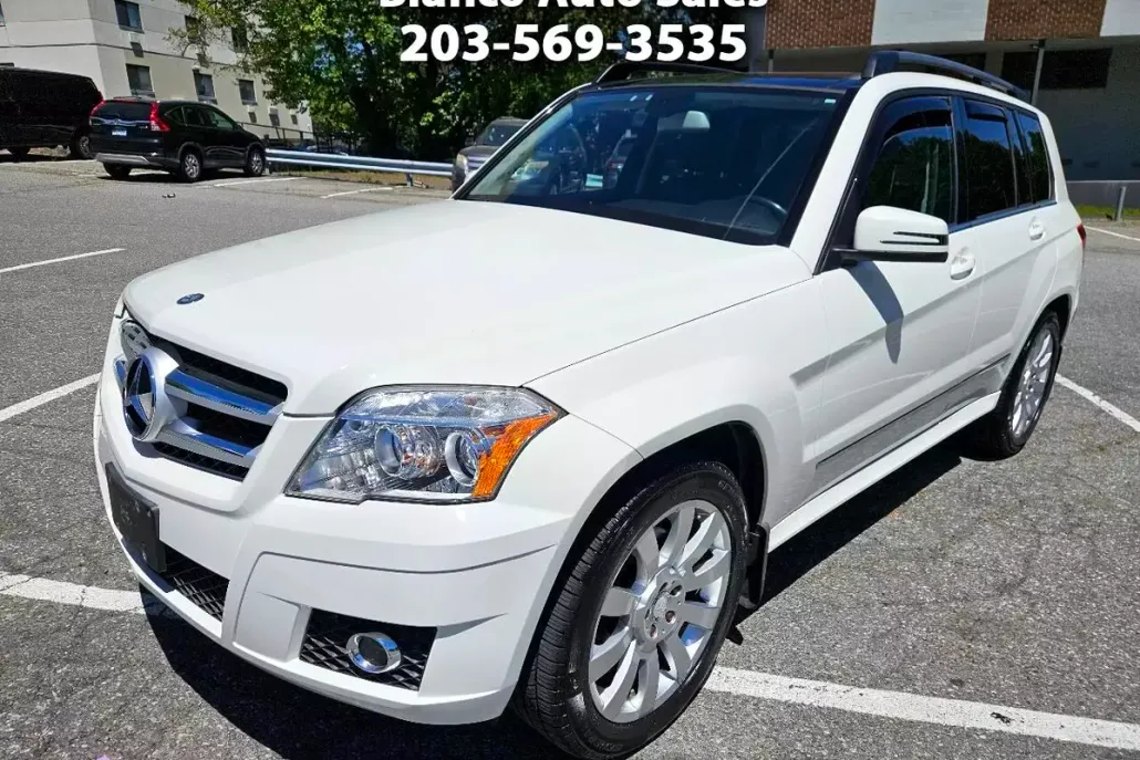 2011 Mercedes Benz GLK 350 4MATIC photo 1