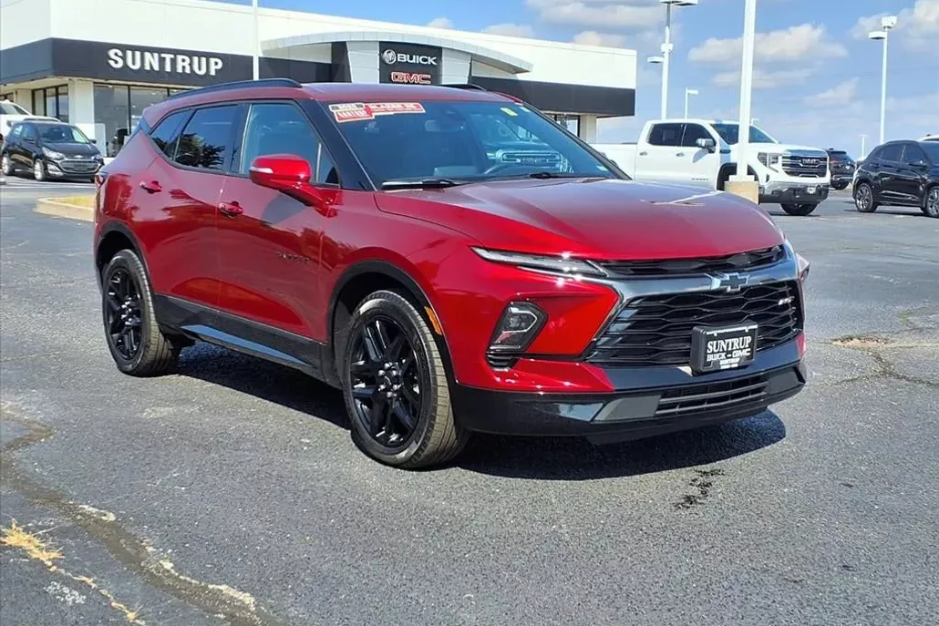 2023 Chevrolet Blazer RS photo 1