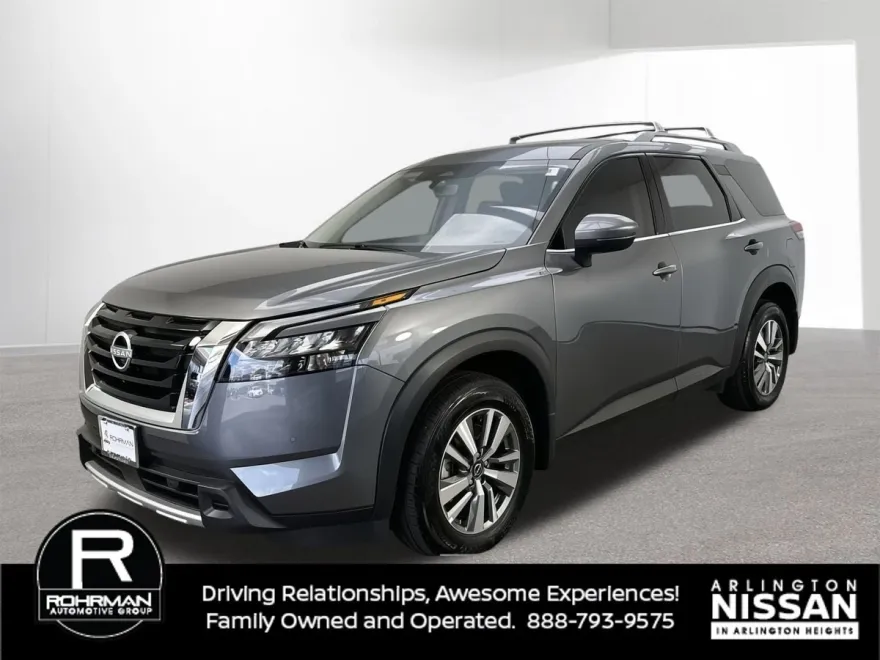 2025 Nissan Pathfinder SL photo 1