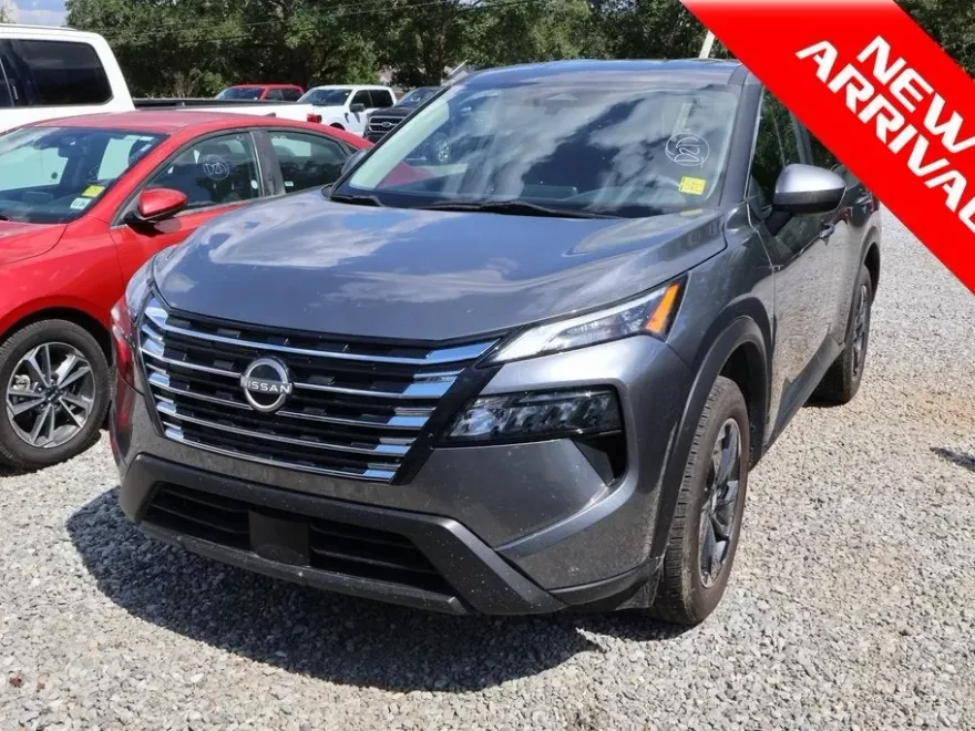 2024 Nissan Rogue SV photo 1