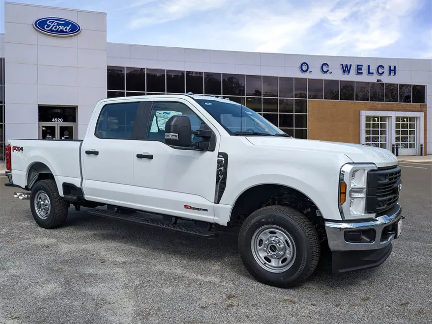 2025 Ford F-250 XL photo 1