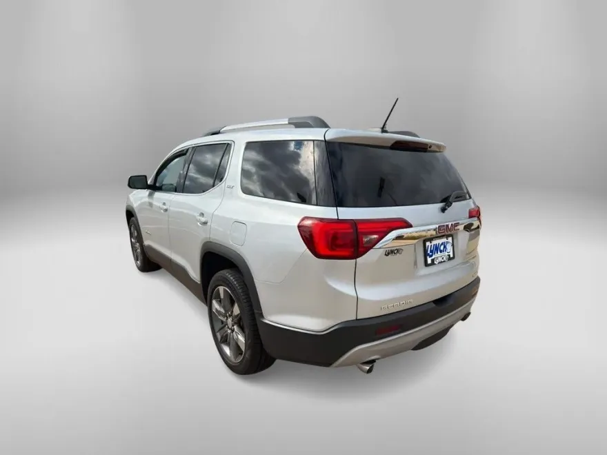 2017 Gmc Acadia SLT photo 1