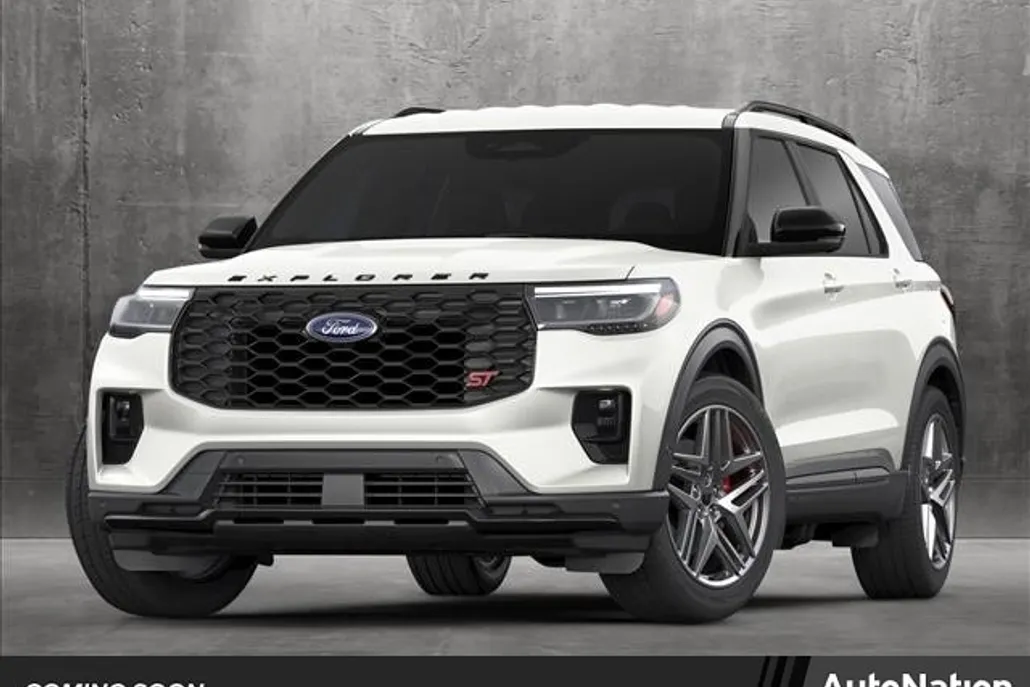 2025 Ford Explorer ST photo 1