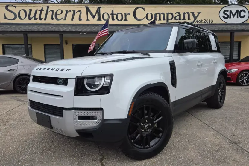 2020 Land Rover Defender 110 S photo 1