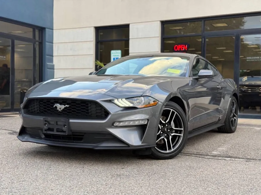 2021 Ford Mustang EcoBoost Premium photo 1