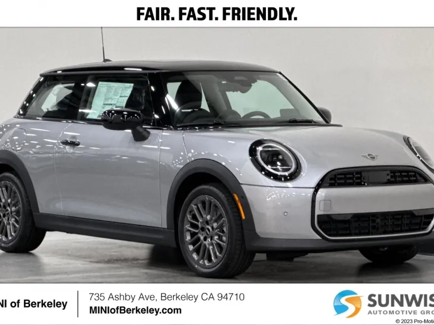 2025 Mini Cooper 2 Door Hardtop Signature photo 1