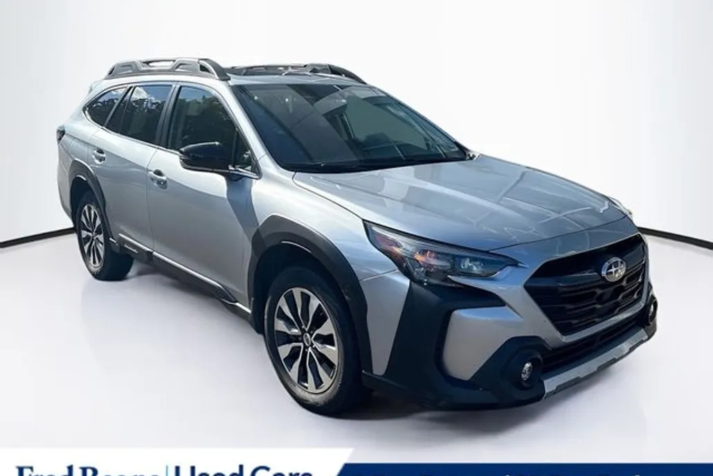 2023 Subaru Outback Limited XT photo 1