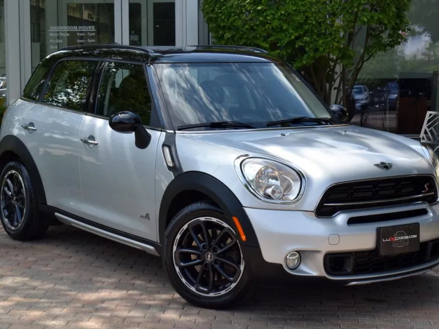 2015 Mini Countryman S ALL4 photo 1