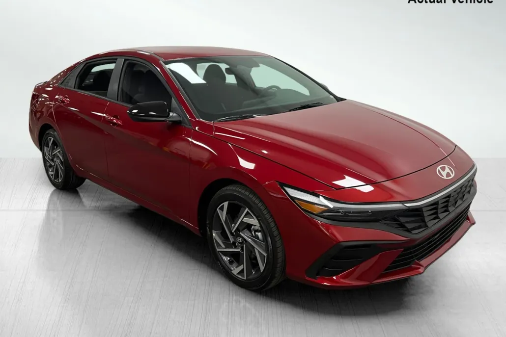 2025 Hyundai Elantra SEL Sport photo 1