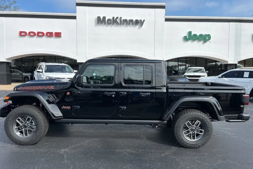 2025 Jeep Gladiator Mojave photo 1