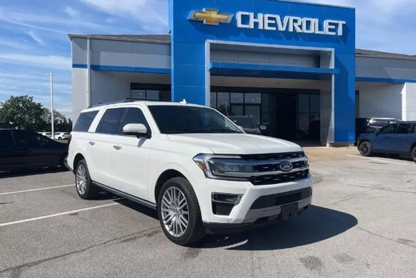 2023 Ford Expedition MAX Limited photo 1