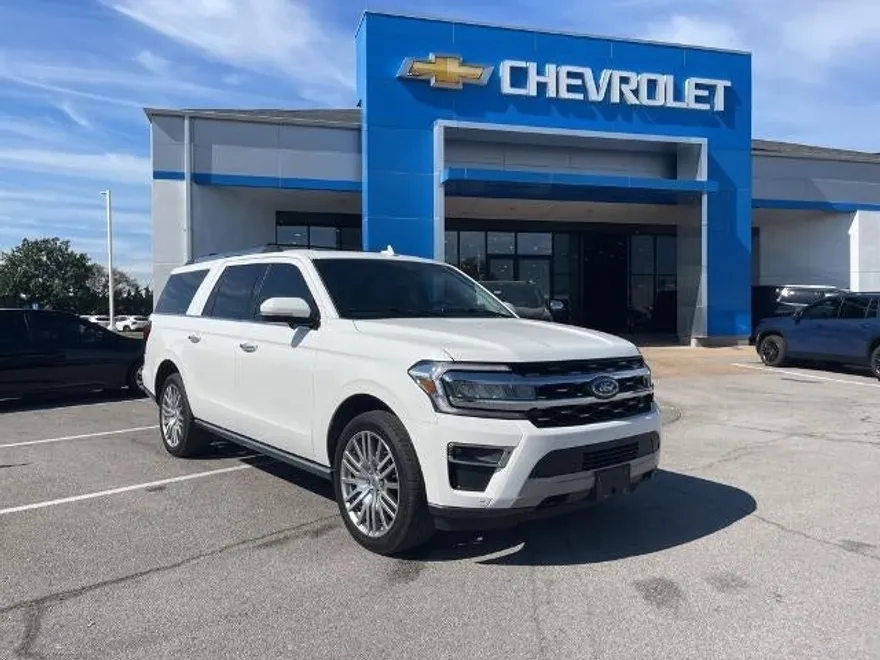 2023 Ford Expedition MAX Limited photo 1