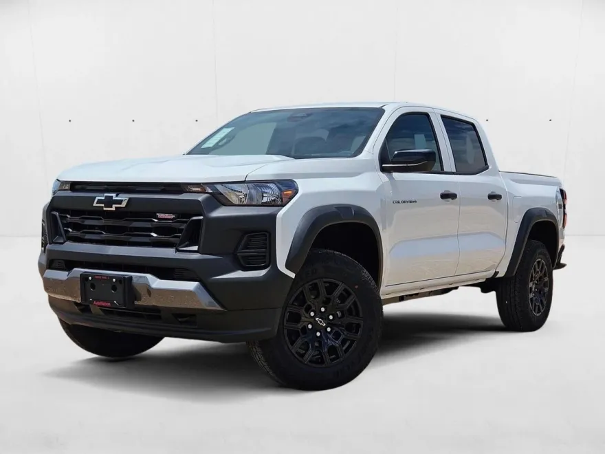 2026 Chevrolet Colorado Trail Boss photo 1