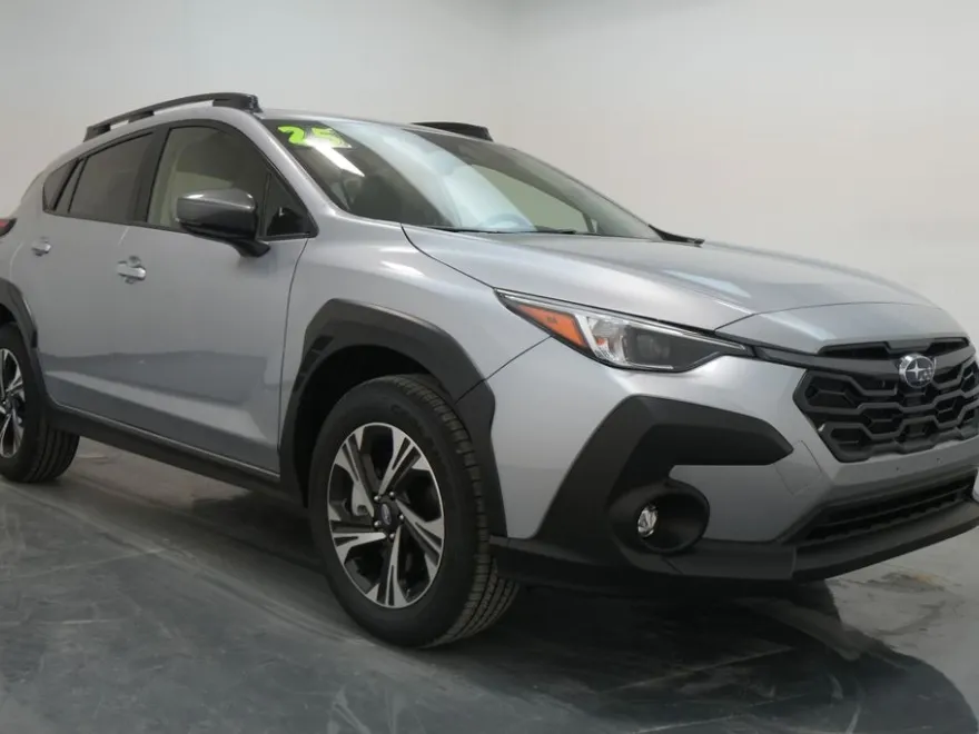 2025 Subaru Crosstrek Premium photo 1
