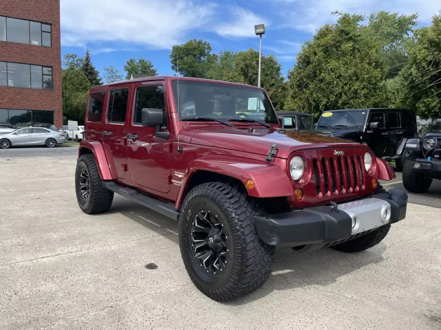 2012 Jeep Wrangler Unlimited Sahara photo 1