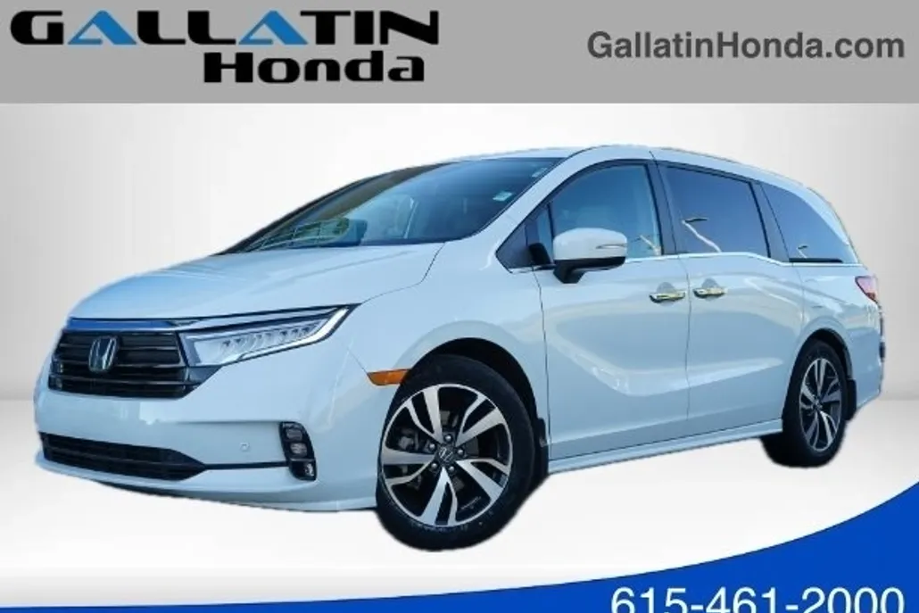 2022 Honda Odyssey Touring photo 1