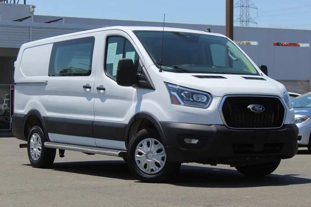 2023 Ford Transit photo 1