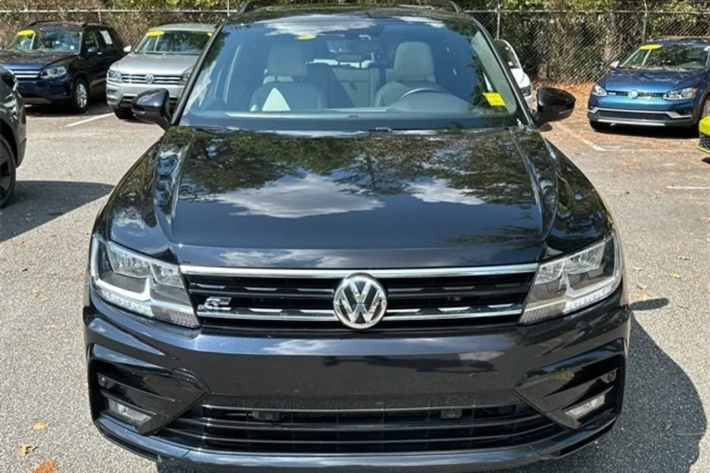 2021 Volkswagen Tiguan SE R-Line Black photo 1