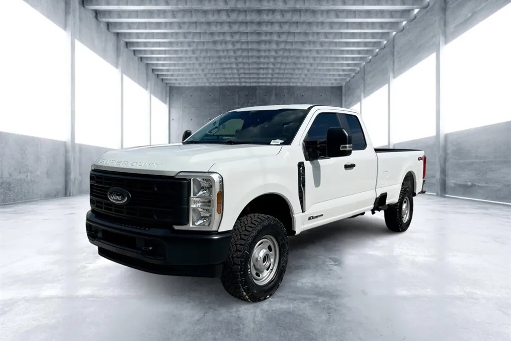 2025 Ford F-250 XL photo 1