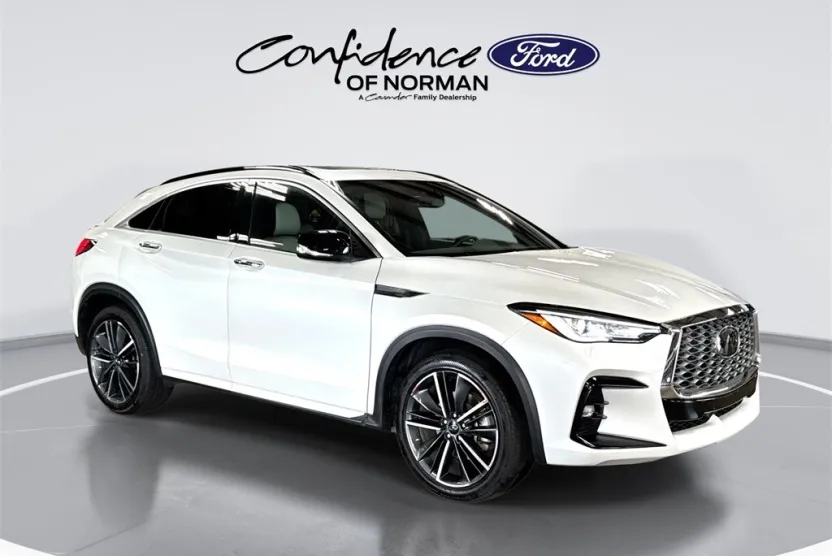 2024 Infiniti QX55 Luxe photo 1