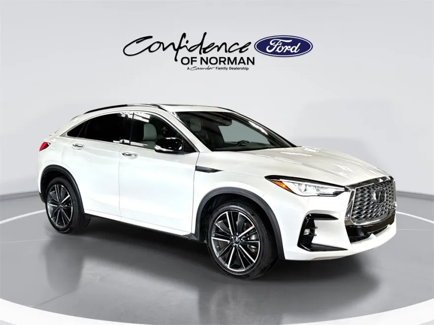 2024 Infiniti QX55 Luxe photo 1