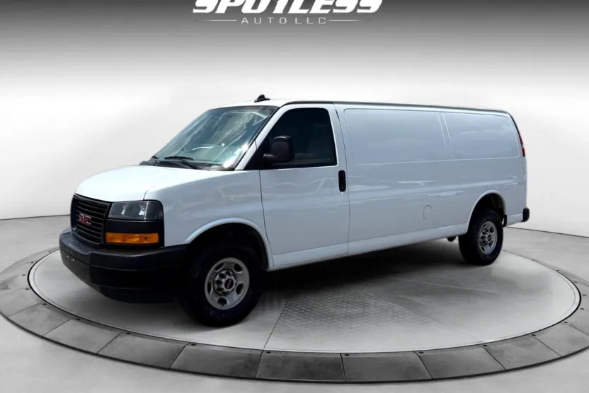 2023 Gmc Savana Cargo photo 1