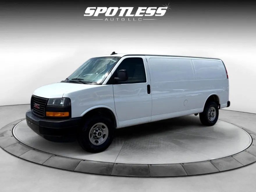 2023 Gmc Savana Cargo photo 1