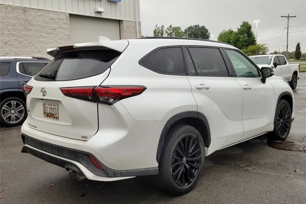 2023 Toyota Highlander XSE photo 1