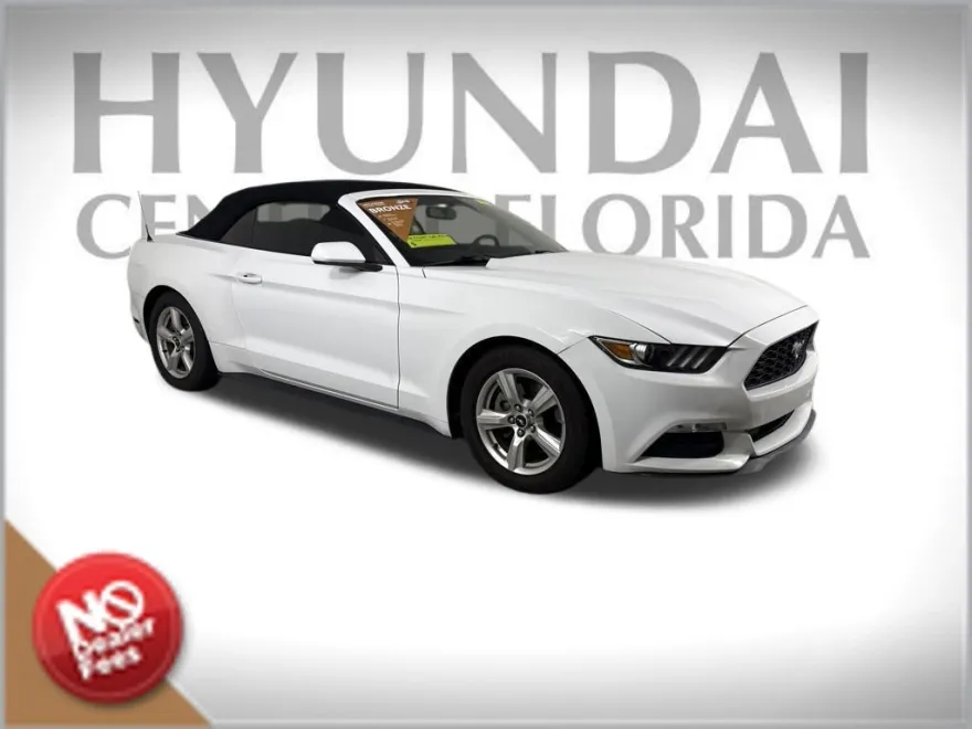 2015 Ford Mustang V6 Convertible photo 1