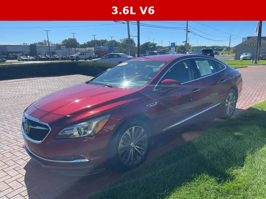 2017 Buick LaCrosse Premium photo 1