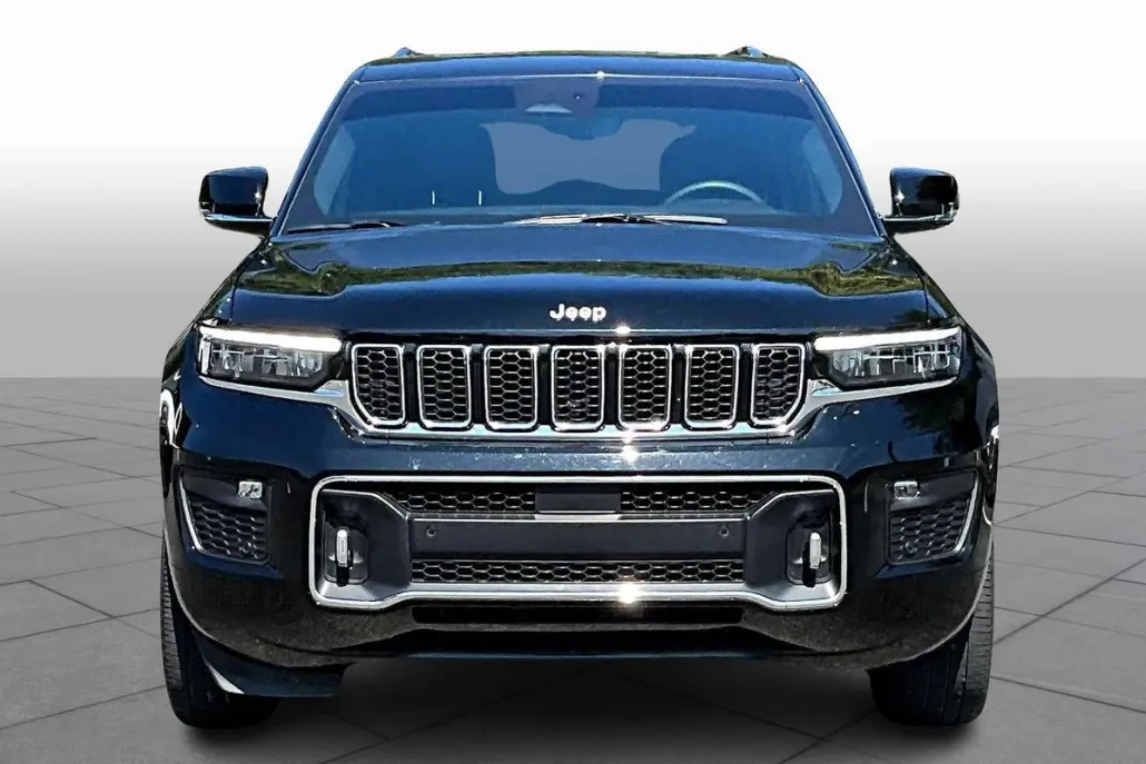 2024 Jeep Grand Cherokee Overland Sport photo 1