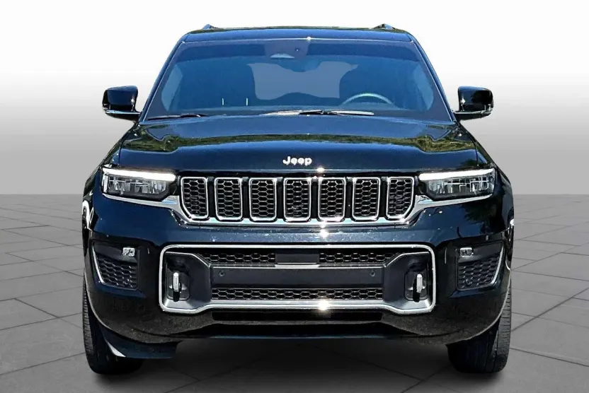2024 Jeep Grand Cherokee Overland Sport photo 1