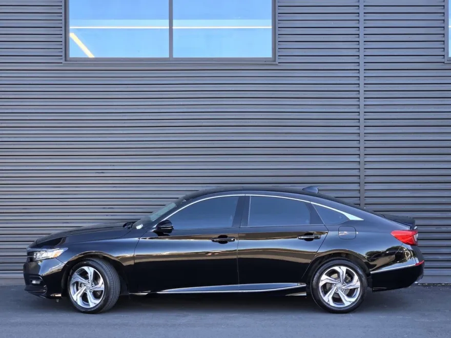 2019 Honda Accord EX-L 1.5T photo 1