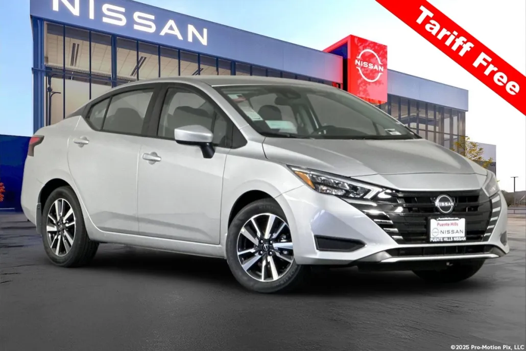 2025 Nissan Versa 1.6 SV photo 1