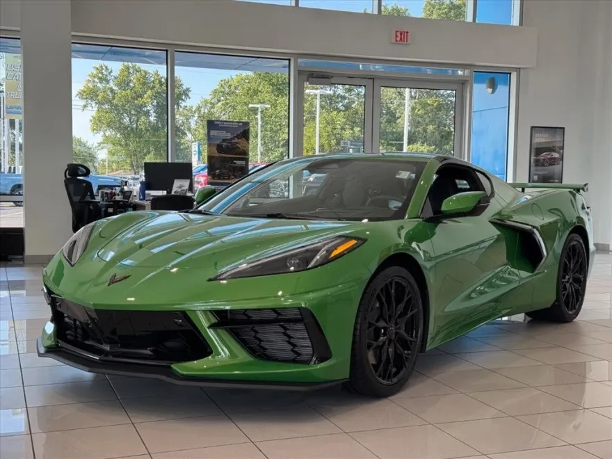 2026 Chevrolet Corvette Stingray 2LT photo 1
