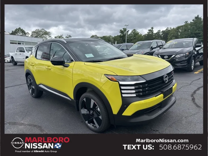2025 Nissan Kicks SR photo 1