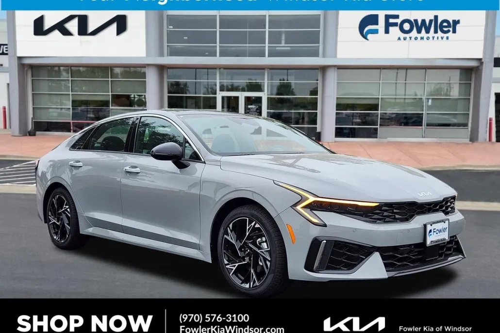 2025 Kia K5 GT-Line photo 1