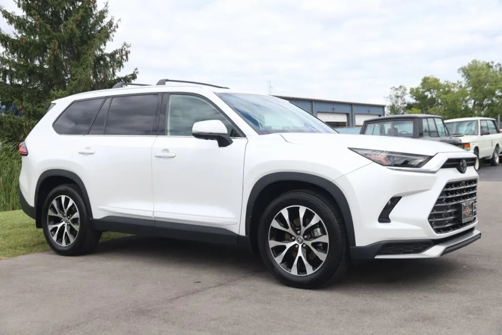 2024 Toyota Grand Highlander Hybrid MAX Limited photo 1