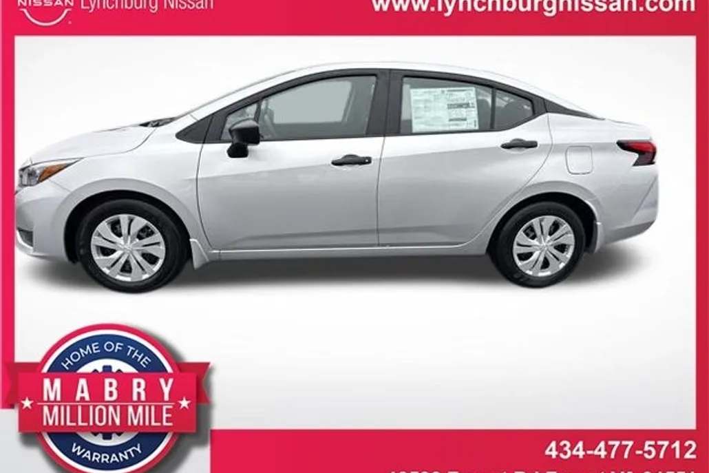 2025 Nissan Versa 1.6 S photo 1