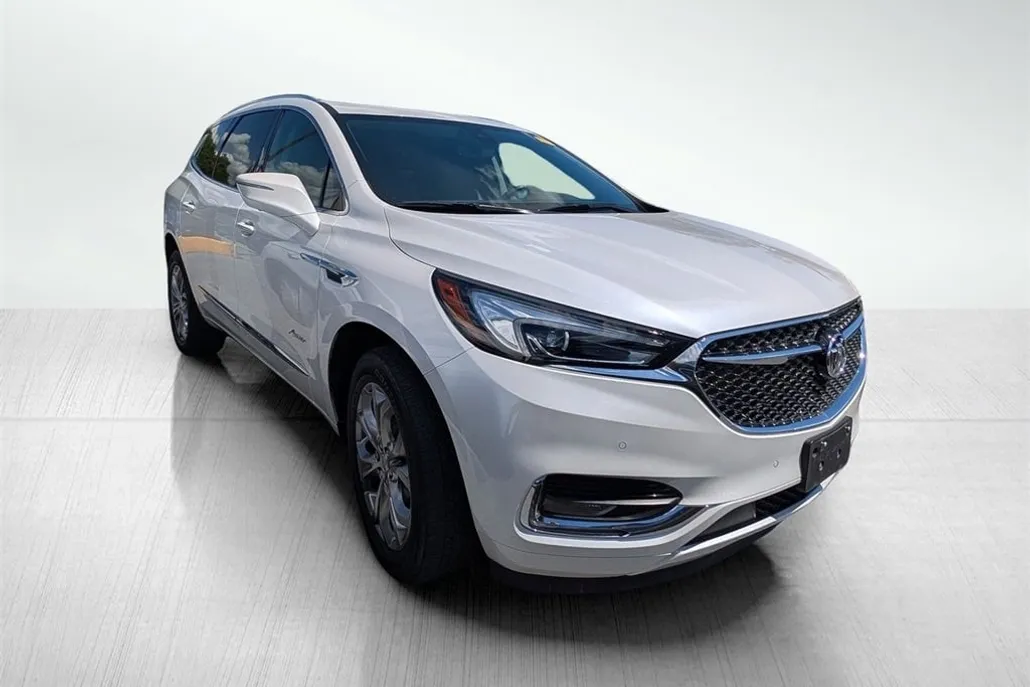 2021 Buick Enclave Avenir photo 1